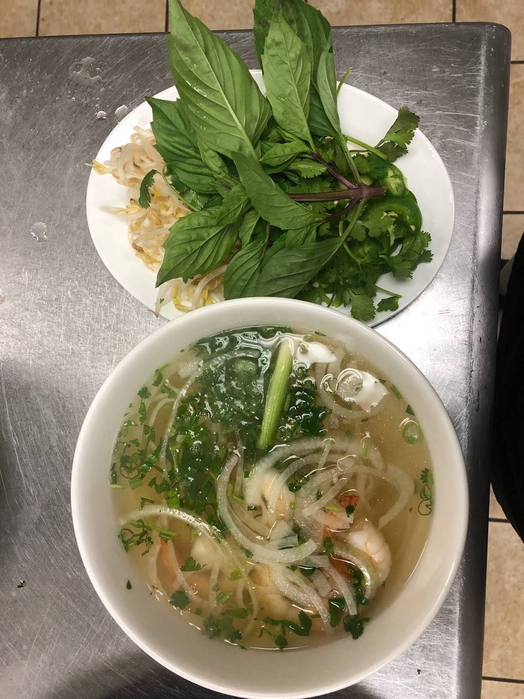 Rice N Pho Vietnamese | restaurant | 120 S Main St, Chambersburg, PA 17201, USA | 7177099988 OR +1 717-709-9988