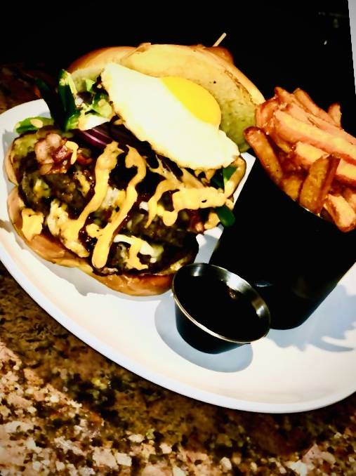 Westchester Burger Scarsdale | restaurant | 56 Garth Rd, Scarsdale, NY 10583, USA | 9142055900 OR +1 914-205-5900