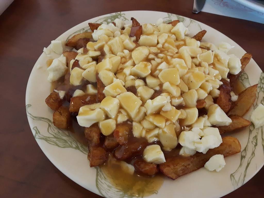 Resto le Greco | restaurant | 266 Rue Duvernay, Beloeil, QC J3G 2M2, Canada | 4505361166 OR +1 450-536-1166