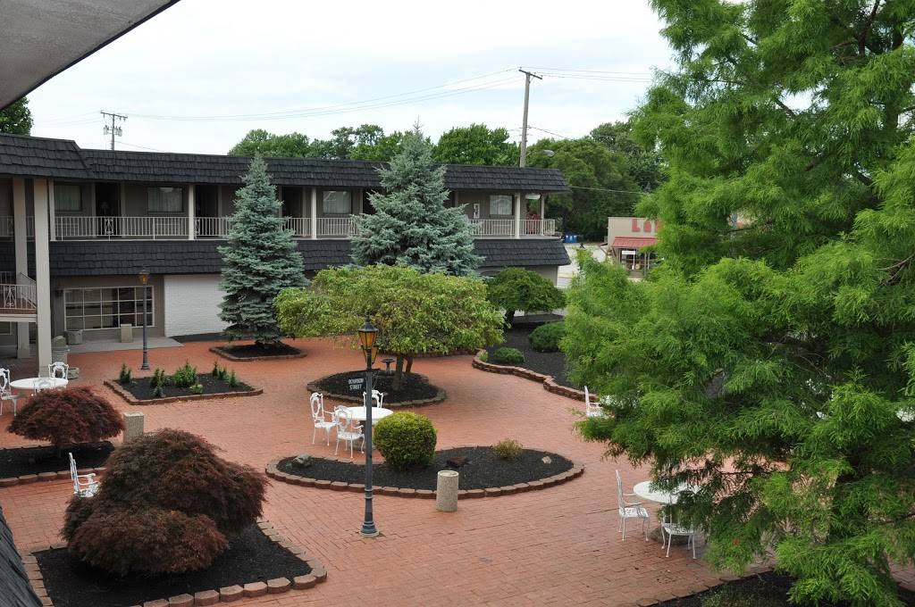 Magnuson Hotel East Sandusky | restaurant | 1530 Cleveland Rd W, Sandusky, OH 44870, USA | 4196259234 OR +1 419-625-9234