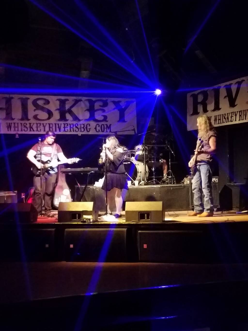Whiskey River Sports Bar & Grill 7519 US82, Gainesville, TX 76240, USA
