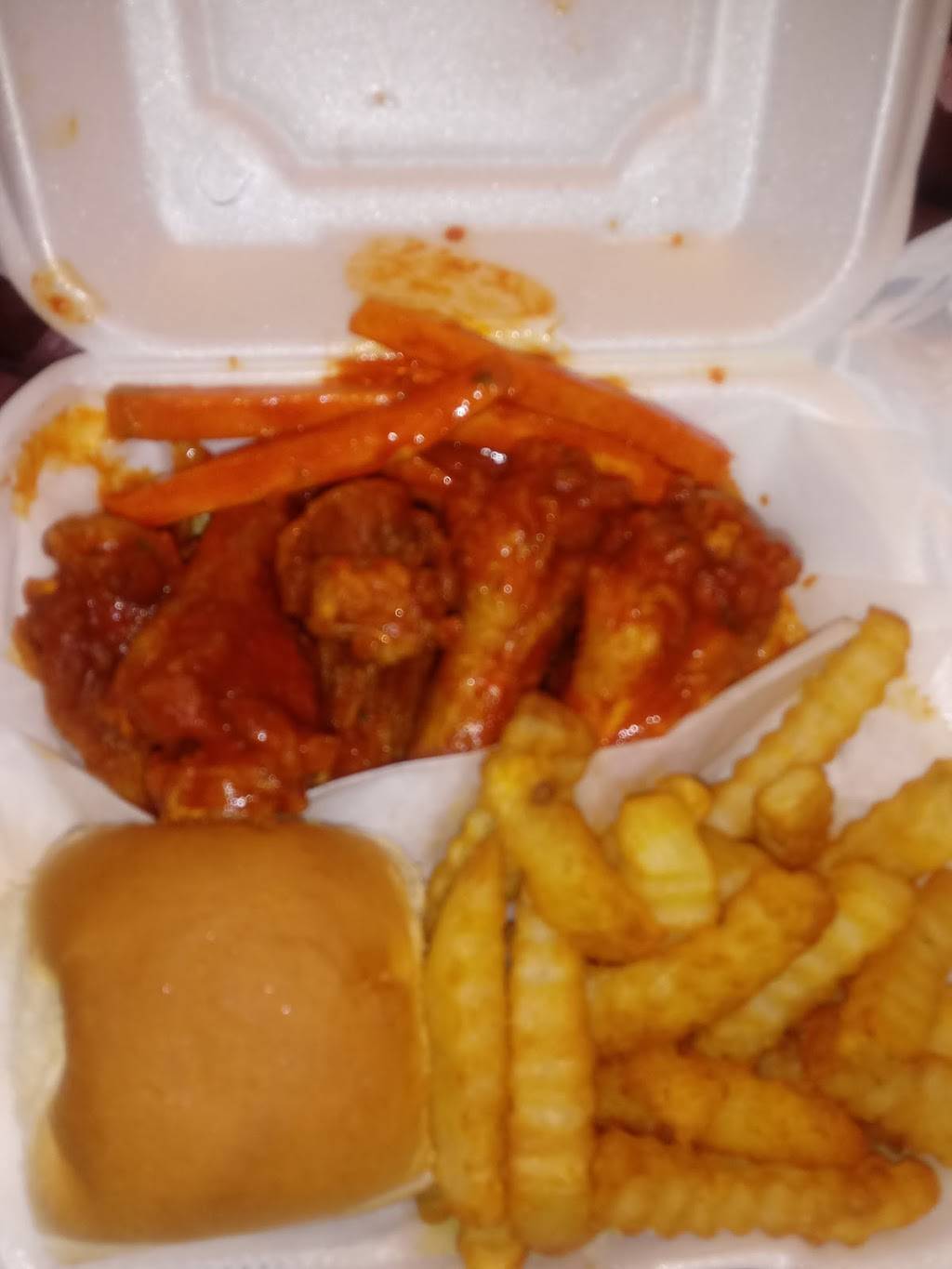 Crumpys Wings & More | meal takeaway | 4641 Mill Branch Rd, Memphis, TN 38116, USA | 9013963400 OR +1 901-396-3400