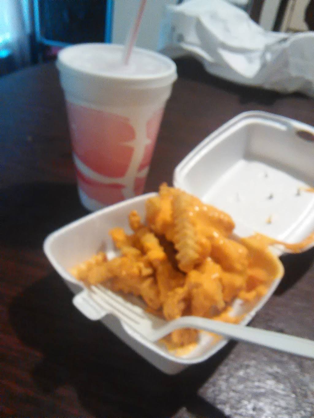 Earls Dari Drive-In | meal takeaway | 708 Otsego Ave, Coshocton, OH 43812, USA | 7406227152 OR +1 740-622-7152