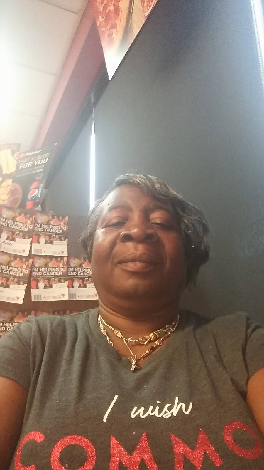 Pizza Hut | meal takeaway | 1505 S Glenburnie Rd, New Bern, NC 28560, USA | 2526383100 OR +1 252-638-3100
