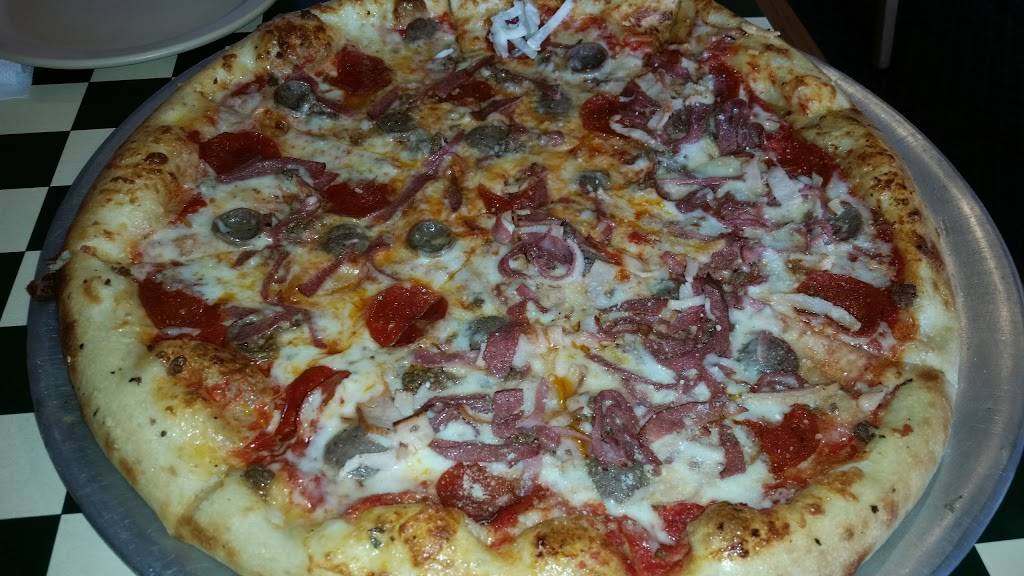 Giardino Pizza | restaurant | 105 W Lee Ave, Vinton, VA 24179, USA | 5409046666 OR +1 540-904-6666
