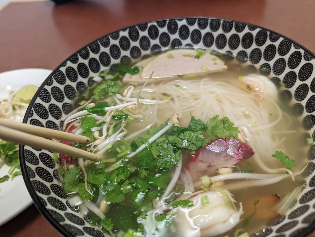 Combo Noodles | restaurant | 314 E Broadway St, Altus, OK 73521, USA | 5803793036 OR +1 580-379-3036