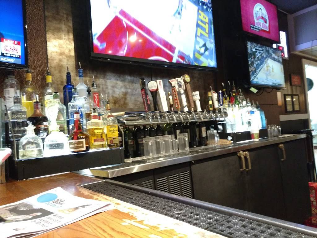 Chilis Grill & Bar | meal takeaway | 2127 Lowes Dr, Clarksville, TN 37040, USA | 9315525529 OR +1 931-552-5529