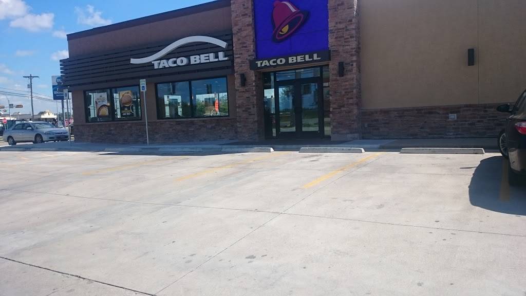Taco Bell | meal takeaway | 2222 E Austin St, Giddings, TX 78942, USA | 9795420006 OR +1 979-542-0006