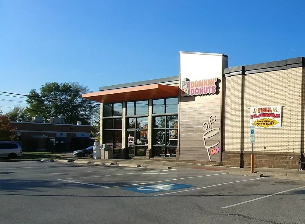 Dunkin | bakery | 15800 Snow Rd, Brook Park, OH 44142, USA | 2168985885 OR +1 216-898-5885