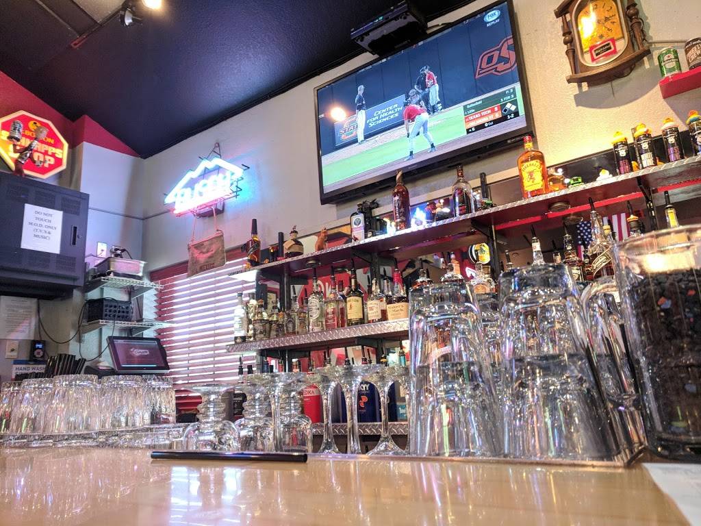 The Garage Burgers & Beer Restaurant 5737, 601 S Bryant Ave, Edmond, OK 73034, USA