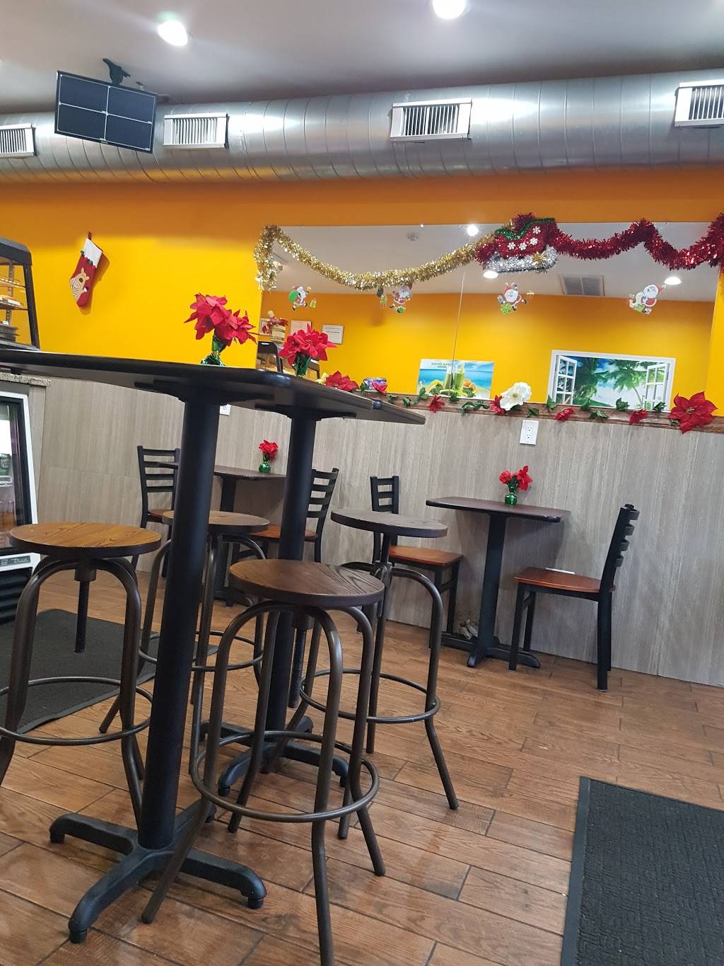 Tropical Juice Bar | restaurant | 1702 Bergenline Ave, Union City, NJ 07087, USA | 2014533066 OR +1 201-453-3066