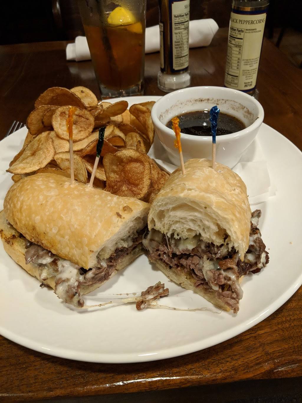 Cascade Roadhouse | restaurant | 6817 Cascade Rd SE, Grand Rapids, MI 49546, USA | 6162597439 OR +1 616-259-7439