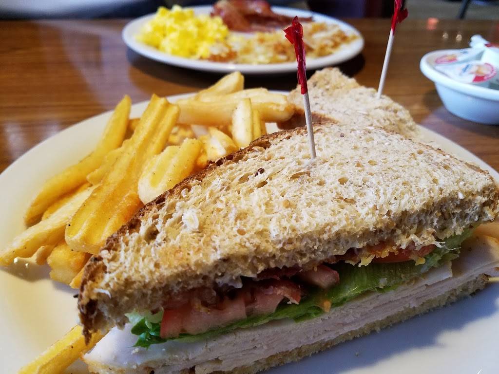 Dennys | restaurant | 1623 Oliver Rd, New Milford, PA 18834, USA | 5704652178 OR +1 570-465-2178