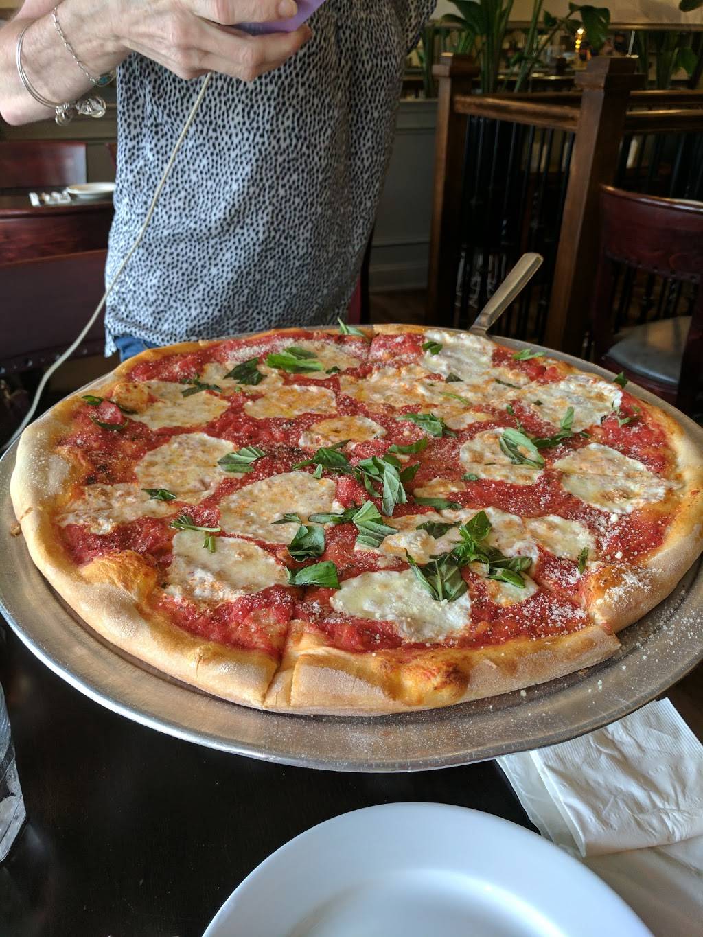 Pomodoro Brick Oven Pizza & Restaurant | meal delivery | 795 Abbott Blvd, Fort Lee, NJ 07024, USA | 2012240800 OR +1 201-224-0800