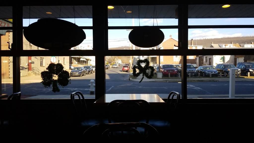 V & S Sandwich Shop | meal takeaway | 1558 N 9th St, Reading, PA 19604, USA | 6103733928 OR +1 610-373-3928