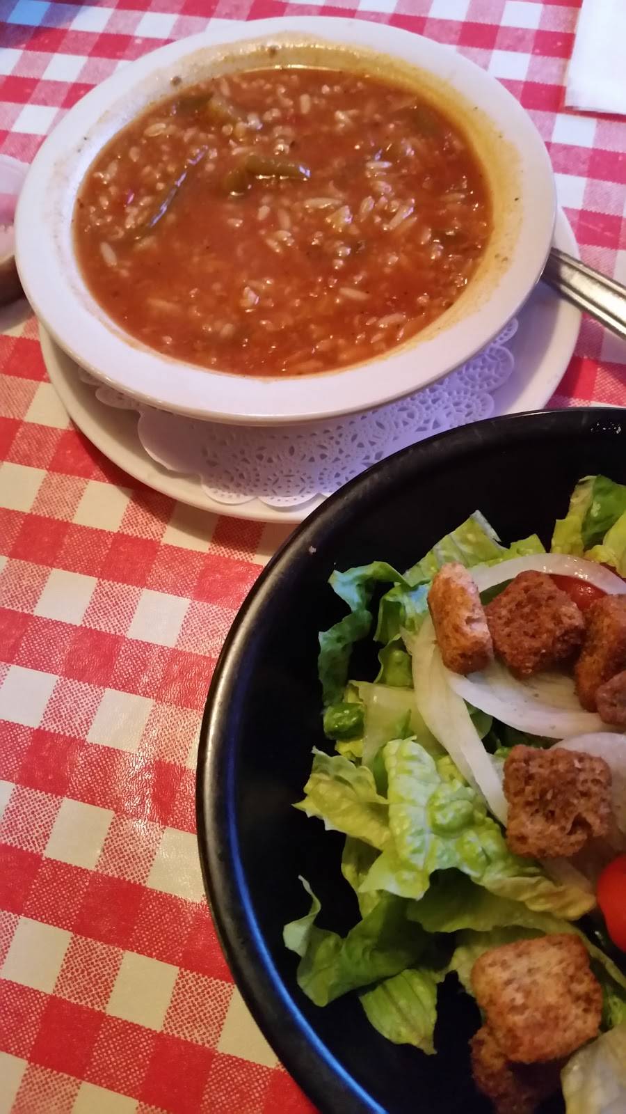 Danellis Pizzeria & Italian Restaurant | restaurant | 228 E Washington St, Oswego, IL 60543, USA | 6305542990 OR +1 630-554-2990