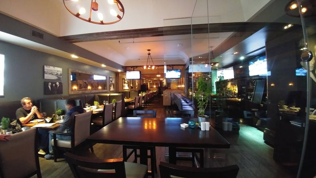Azarias Restaurant | restaurant | 3058 Bloor St W, Etobicoke, ON M8X 1C4, Canada | 6473528448 OR +1 647-352-8448