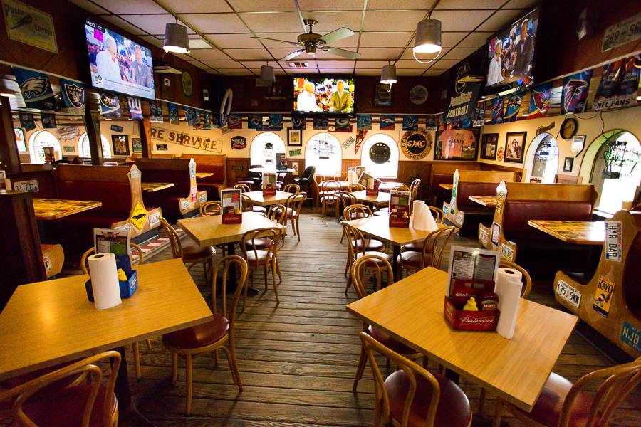 Buckett's Wings & More 6301 South Pointe Blvd, Fort Myers, FL 33919, USA