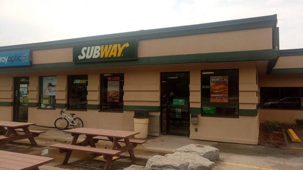 Subway | meal takeaway | 12621 Highway 35 Peakside Plaza, Minden, ON K0M 2K0, Canada | 7052866618 OR +1 705-286-6618