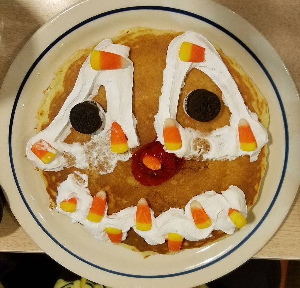IHOP | bakery | 1400 S Koeller St, Oshkosh, WI 54902, USA | 9202353411 OR +1 920-235-3411