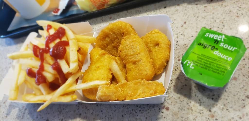 McDonalds | cafe | 3481 Rue Clemenceau, Québec, QC G1C 0H8, Canada | 4186611823 OR +1 418-661-1823