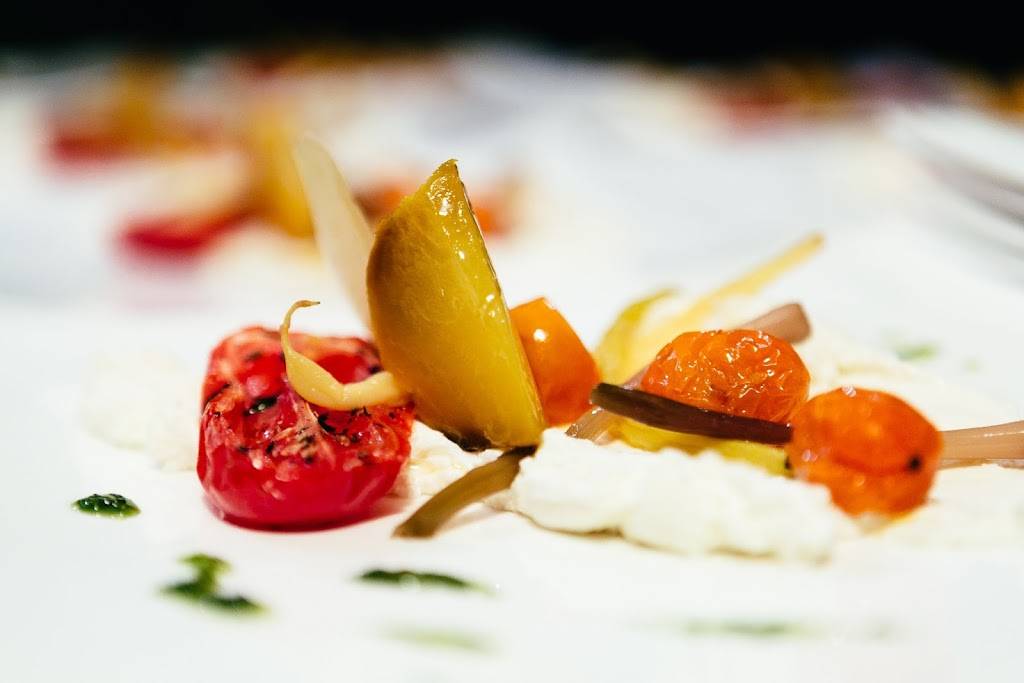 CRaVing Restaurant | restaurant | 1472 Hertel Ave, Buffalo, NY 14216, USA | 7168831675 OR +1 716-883-1675