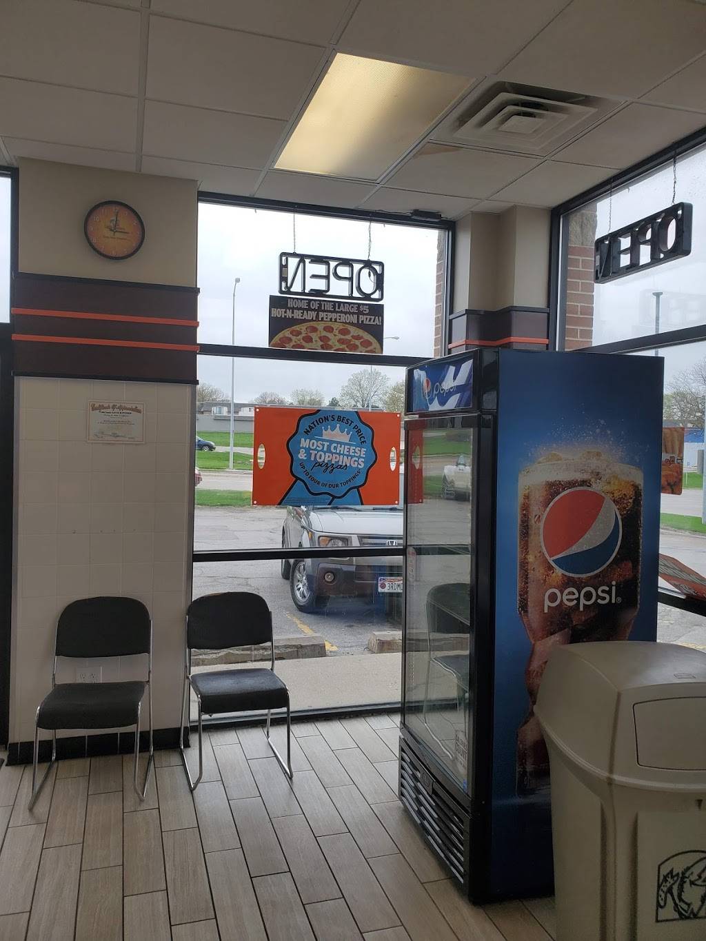 Little Caesars Pizza | meal takeaway | 2221 N 90th St, Omaha, NE 68134, USA | 4025044144 OR +1 402-504-4144