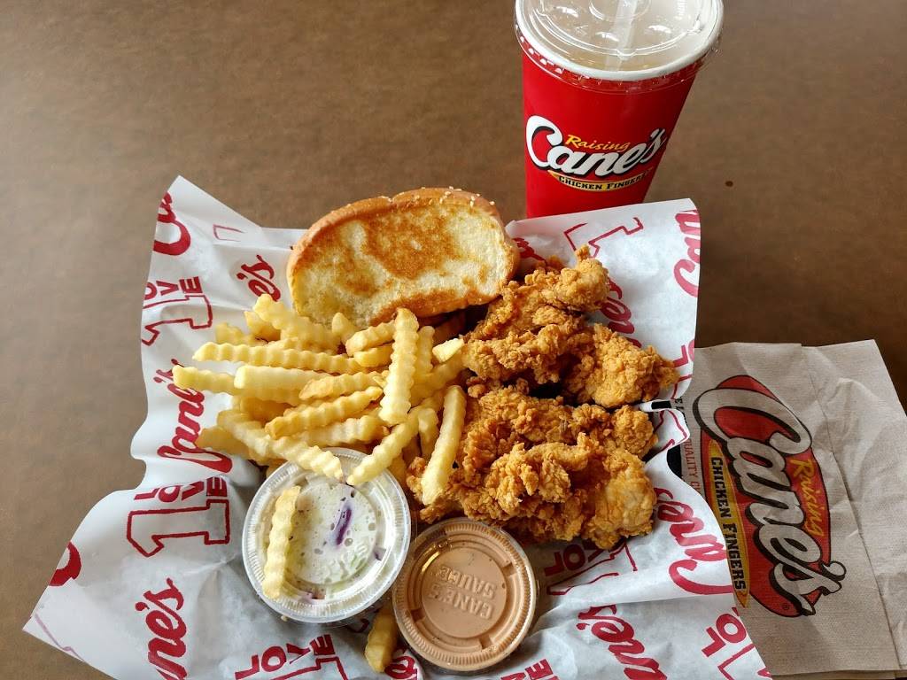 Raising Canes Chicken Fingers | meal takeaway | 1100 N 9th St, Broken Arrow, OK 74012, USA | 9182590213 OR +1 918-259-0213
