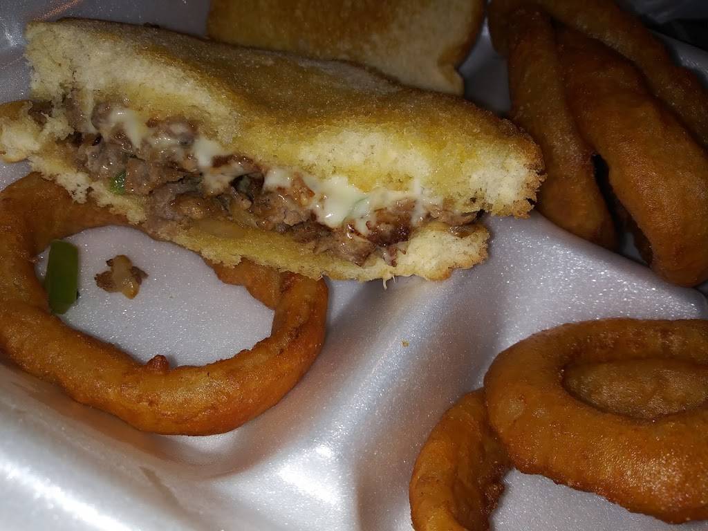 River Road Cafe | restaurant | 3701 River Rd, Muscle Shoals, AL 35661, USA | 2564465917 OR +1 256-446-5917