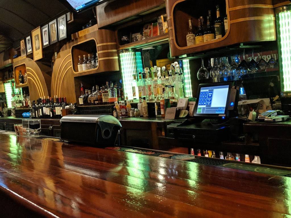ORiley & Conways Irish Pub | restaurant | 214 W Milwaukee St, Janesville, WI 53548, USA | 6087526099 OR +1 608-752-6099