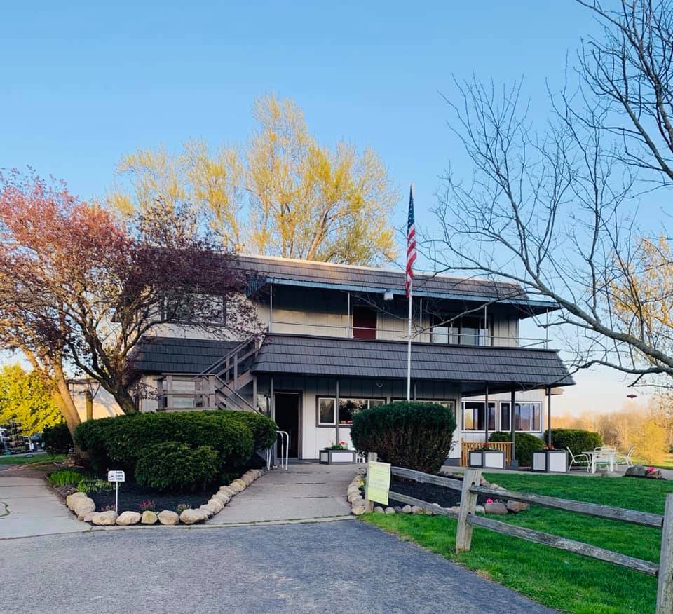 Willow Brook Golf Course Restaurant 311 Maple St Byron MI 48418 USA