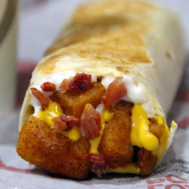 Taco Bell | meal takeaway | 249 E 149th St, Bronx, NY 10451, USA | 7187084433 OR +1 718-708-4433