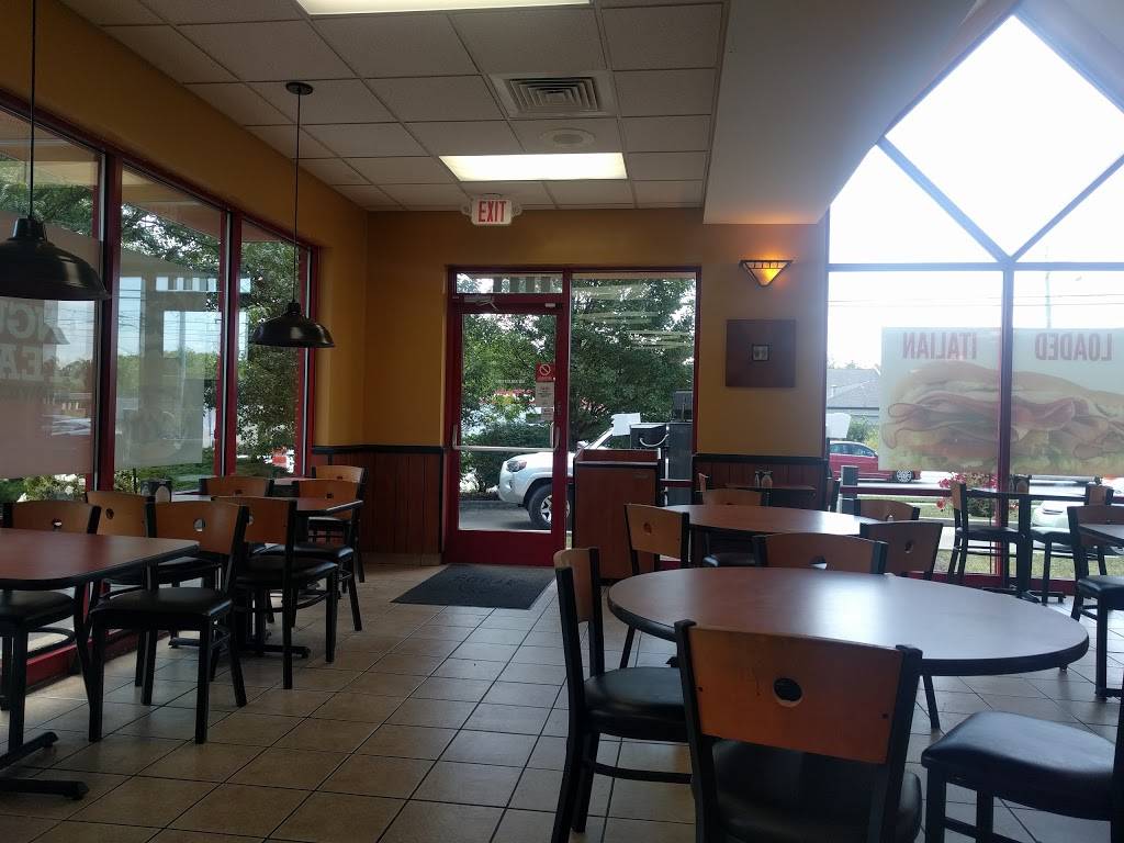 Arby's 7790 Beechmont Ave, Cincinnati, OH 45255, USA