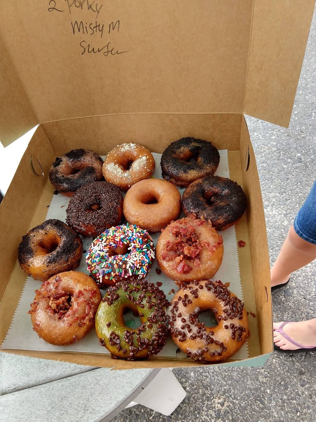 Sandy Pony Donuts | bakery | 6300 Maddox Blvd, Chincoteague, VA 23336, USA | 4104745885 OR +1 410-474-5885