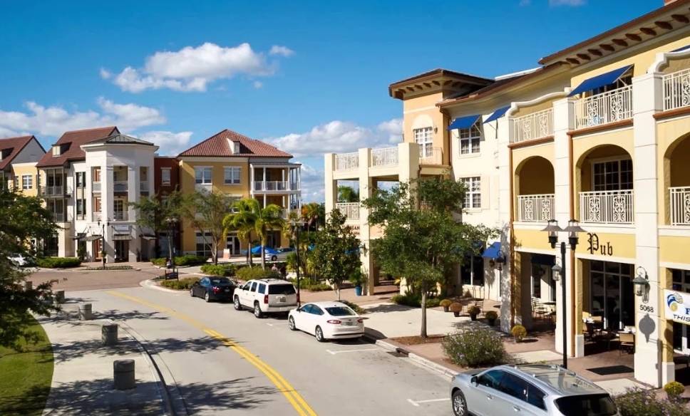 The Pub & Grill at Ave Maria | restaurant | 5068 Annunciation Cir, Ave Maria, FL 34142, USA | 2398674235 OR +1 239-867-4235