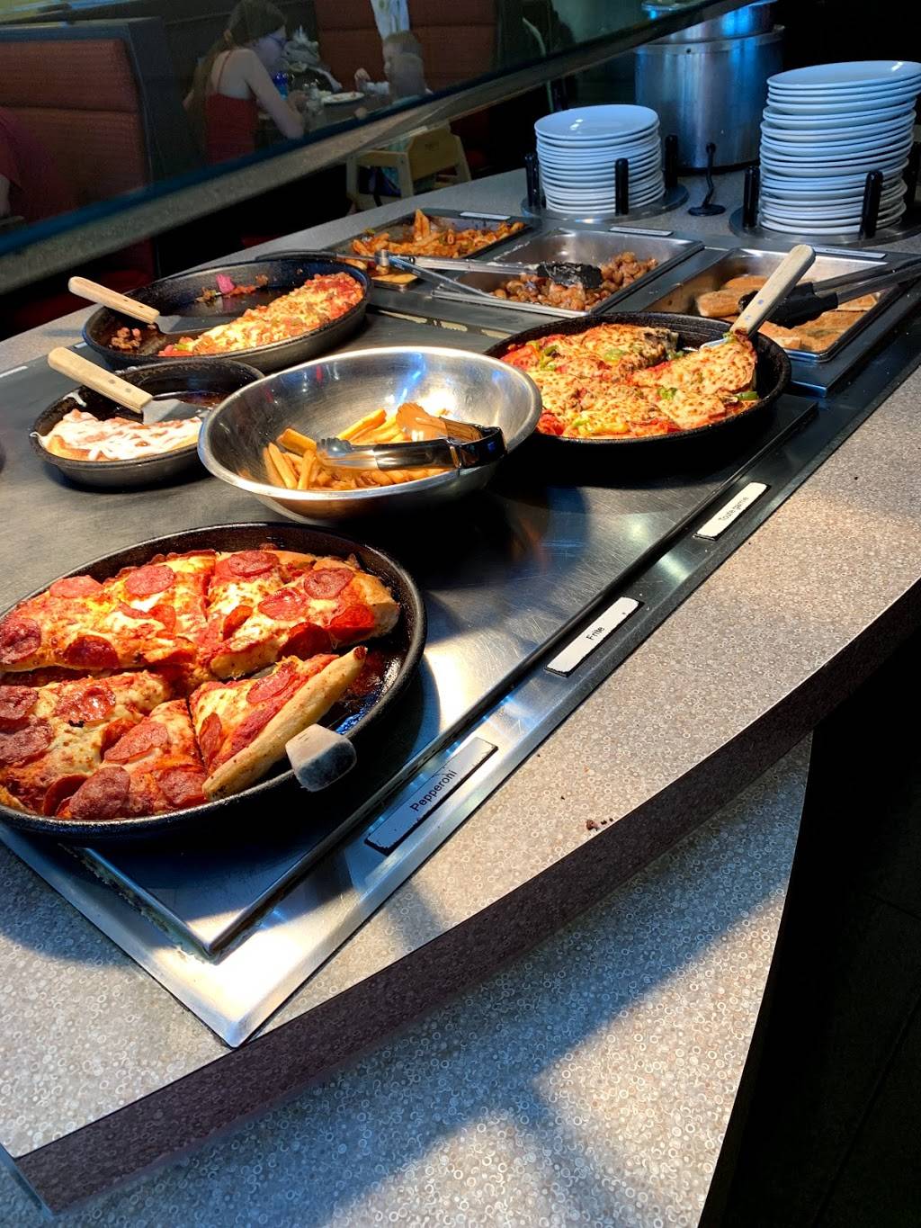 Pizza Hut | meal delivery | 3575 Boulevard Taschereau, Saint-Hubert, QC J4T 2G2, Canada | 4504431248 OR +1 450-443-1248
