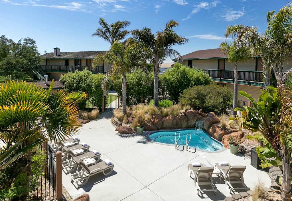 Sea Pines Golf Resort | restaurant | 1945 Solano St, Baywood-Los Osos, CA 93402, USA | 8055285252 OR +1 805-528-5252