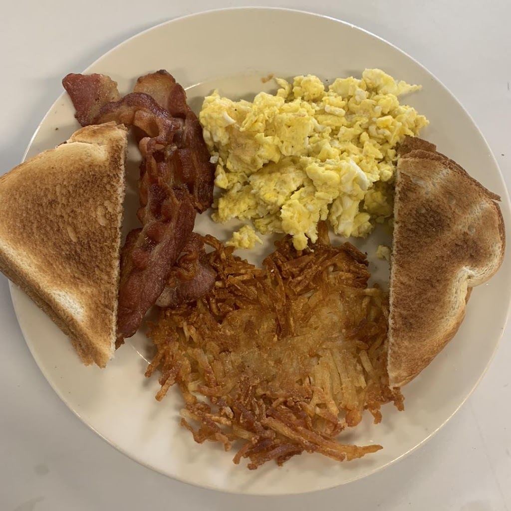 Lucilles Lunch Stand | restaurant | 402 Center St, Dennison, OH 44621, USA | 7406734077 OR +1 740-673-4077