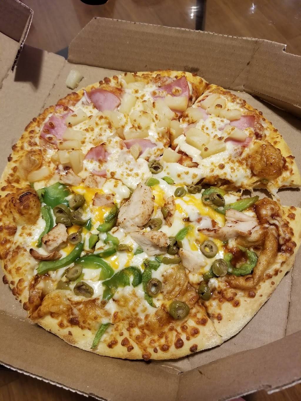 Dominos Pizza | meal delivery | 5488 Chemin de la Côte-Saint-Luc, Montréal, QC H3X 2C7, Canada | 5144845555 OR +1 514-484-5555
