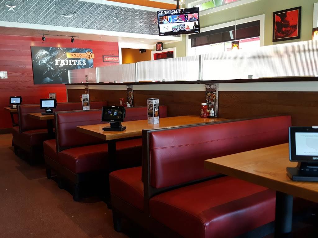 Chili's Grill & Bar 828 Bridgeport Ave, Shelton, CT 06484, USA