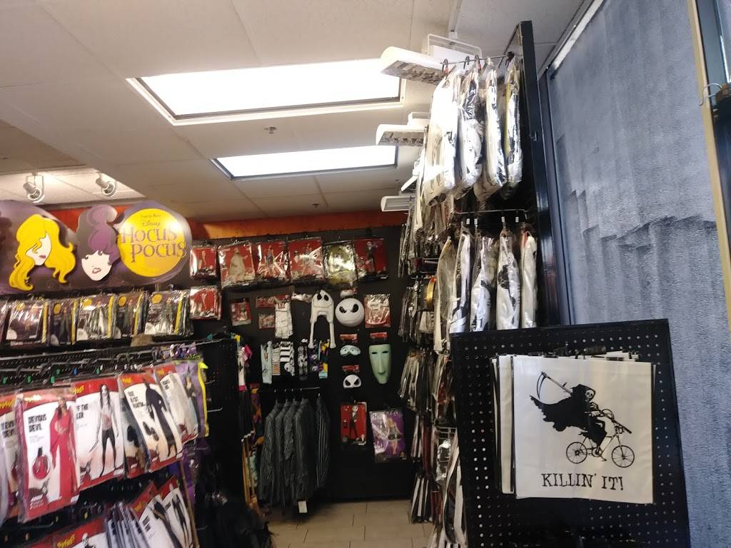 Clocktower Plaza | shopping mall | 92-10 Atlantic Ave, Ozone Park, NY 11416, USA | 2036355560 OR +1 203-635-5560
