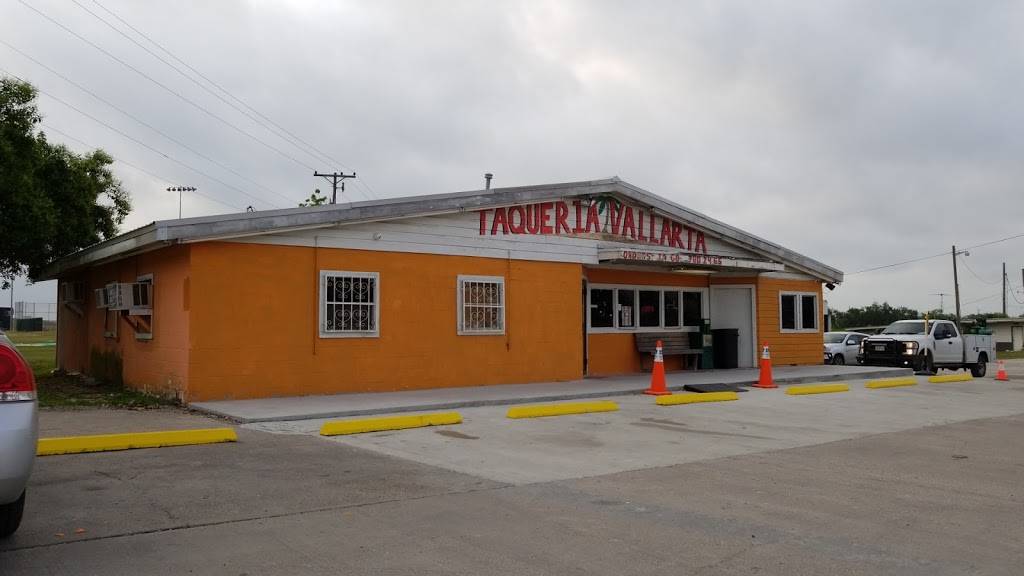 Taqueria Vallarta | restaurant | 202 TX-123, Karnes City, TX 78118, USA | 8307802465 OR +1 830-780-2465