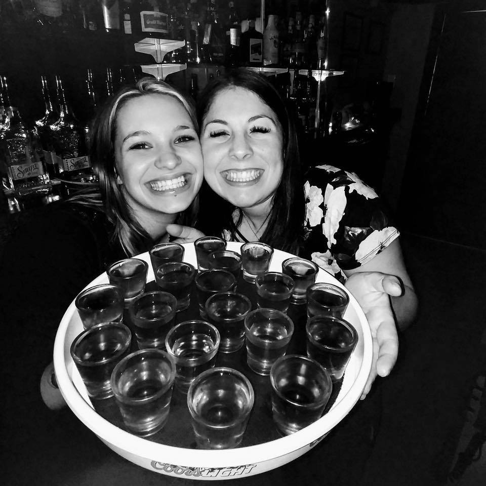 Bar Chez Laurette | night club | 2781 Rue Godard, Sainte-Sophie, QC J5J 2T4, Canada | 4505044424 OR +1 450-504-4424