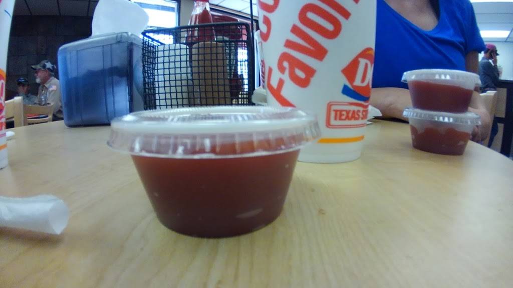 Dairy Queen Store | restaurant | 111 TX-239, Tivoli, TX 77990, USA | 3612863307 OR +1 361-286-3307