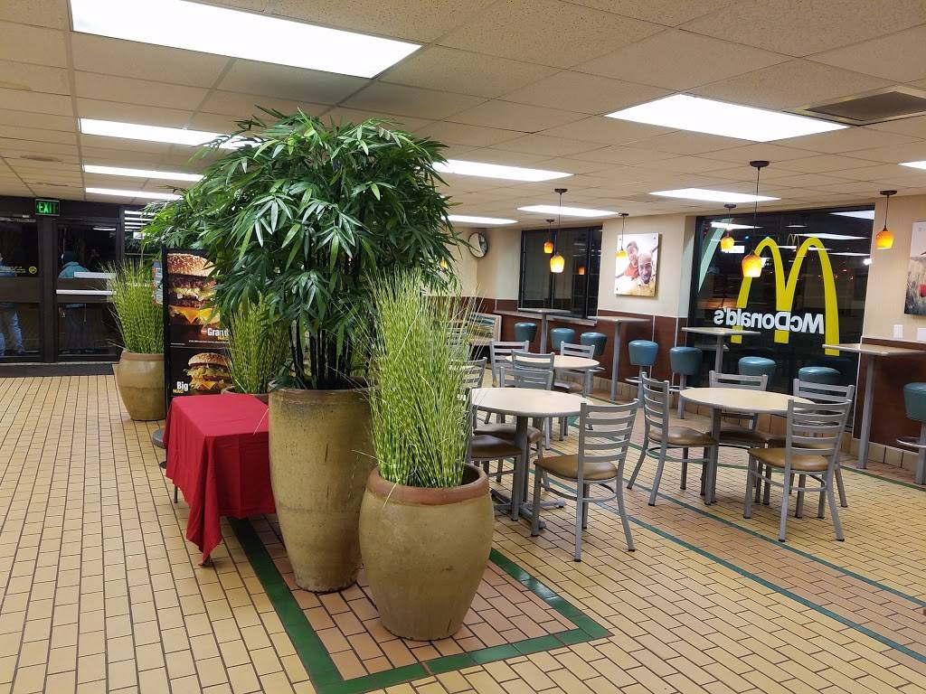McDonalds | cafe | 12090 SW Main St, Tigard, OR 97223, USA | 5036398585 OR +1 503-639-8585