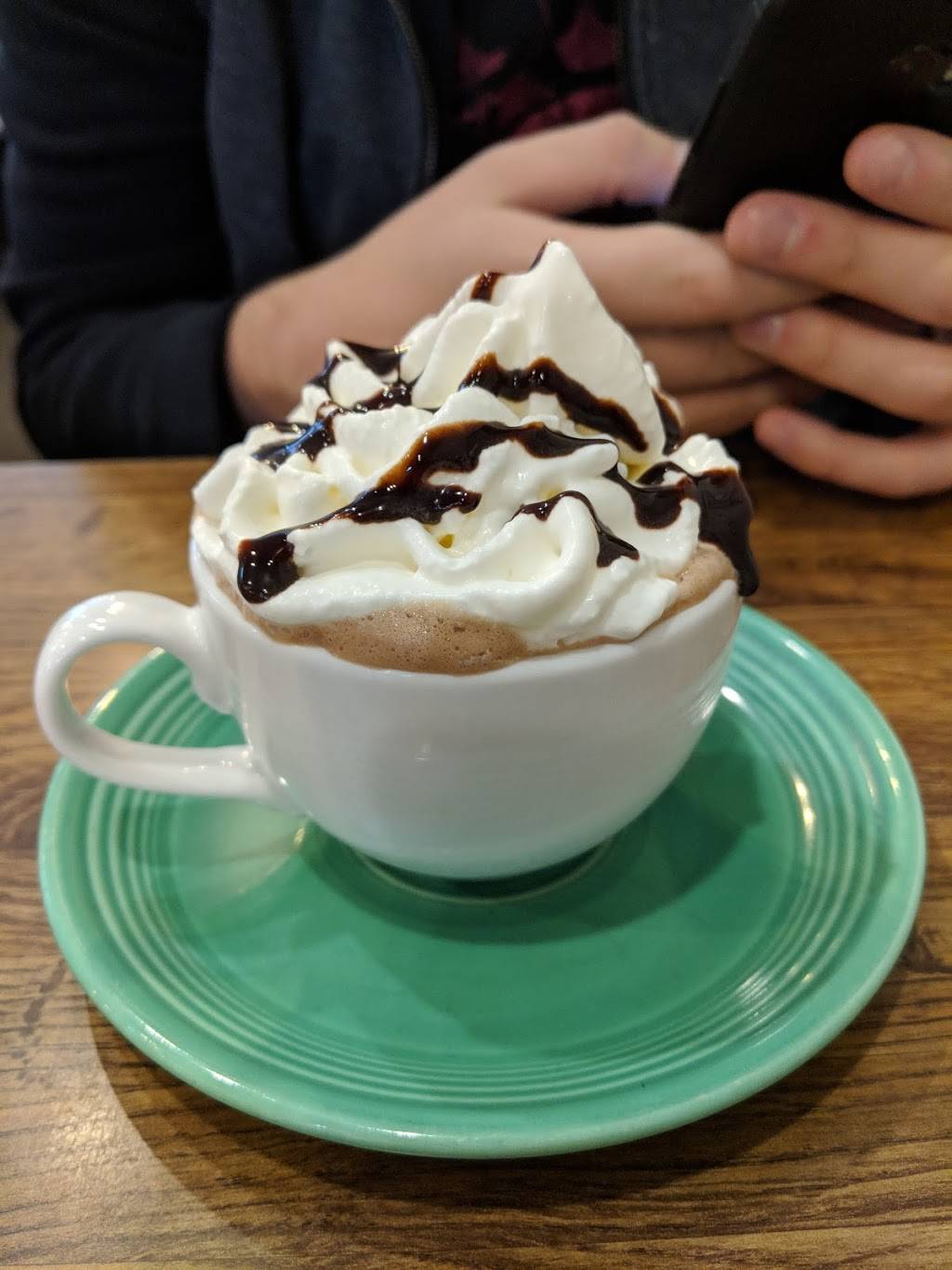 Coffeehouse & Deli | cafe | 114 E Beaufort St, Normal, IL 61761, USA | 3094526774 OR +1 309-452-6774