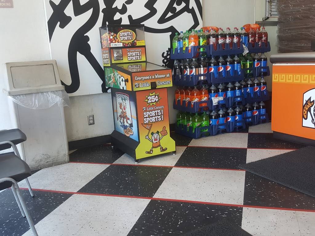 Little Caesars Pizza | meal takeaway | 4063 W Clinton Ave, Fresno, CA 93722, USA | 5592765500 OR +1 559-276-5500