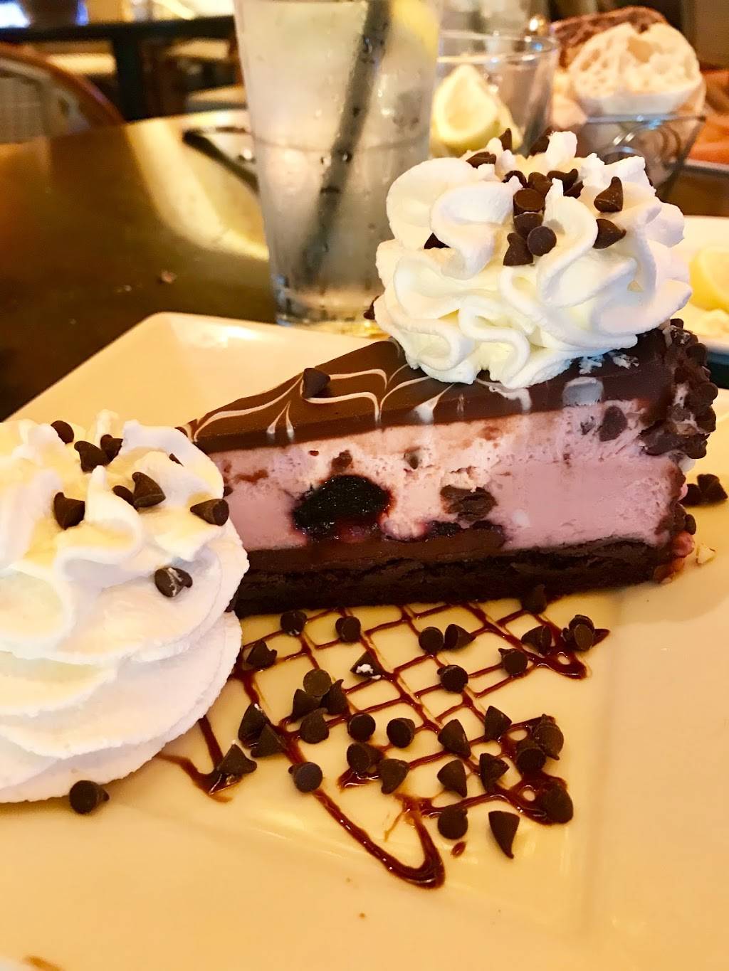 The Cheesecake Factory | 304 Orland Square Dr, Orland Park, IL 60462, USA