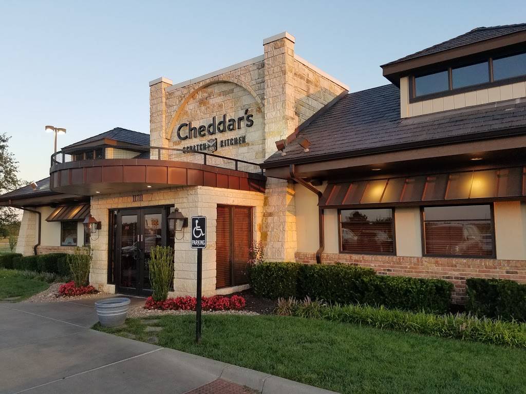 Cheddar's Scratch Kitchen | 11711 E 13th St N, Wichita, KS 67206, USA