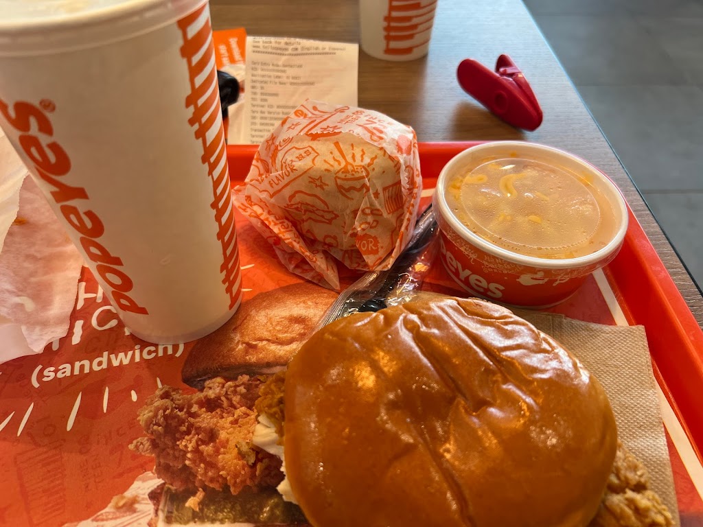 Popeyes Louisiana Kitchen | restaurant | 101 Village Ct, San Dimas, CA 91773, USA | 9093050013 OR +1 909-305-0013